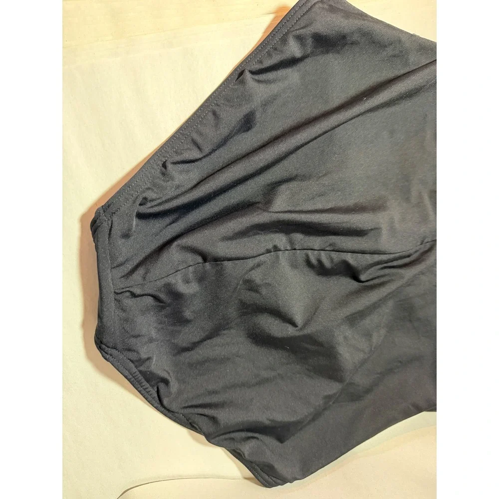 Lands End Womens Black Twist Front V-Neck One Piece Swimsuit Size 20W RN 62830 - Picture 4 of 10